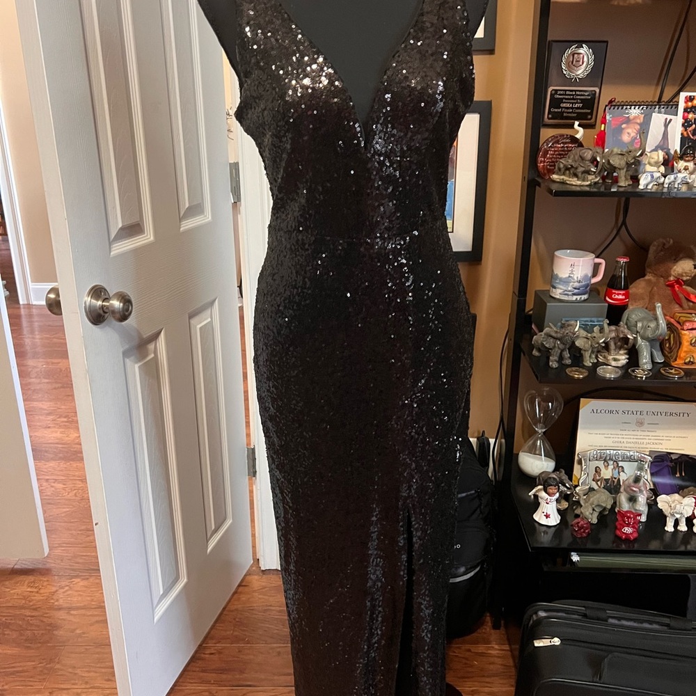 Small. Worn once! Just like new